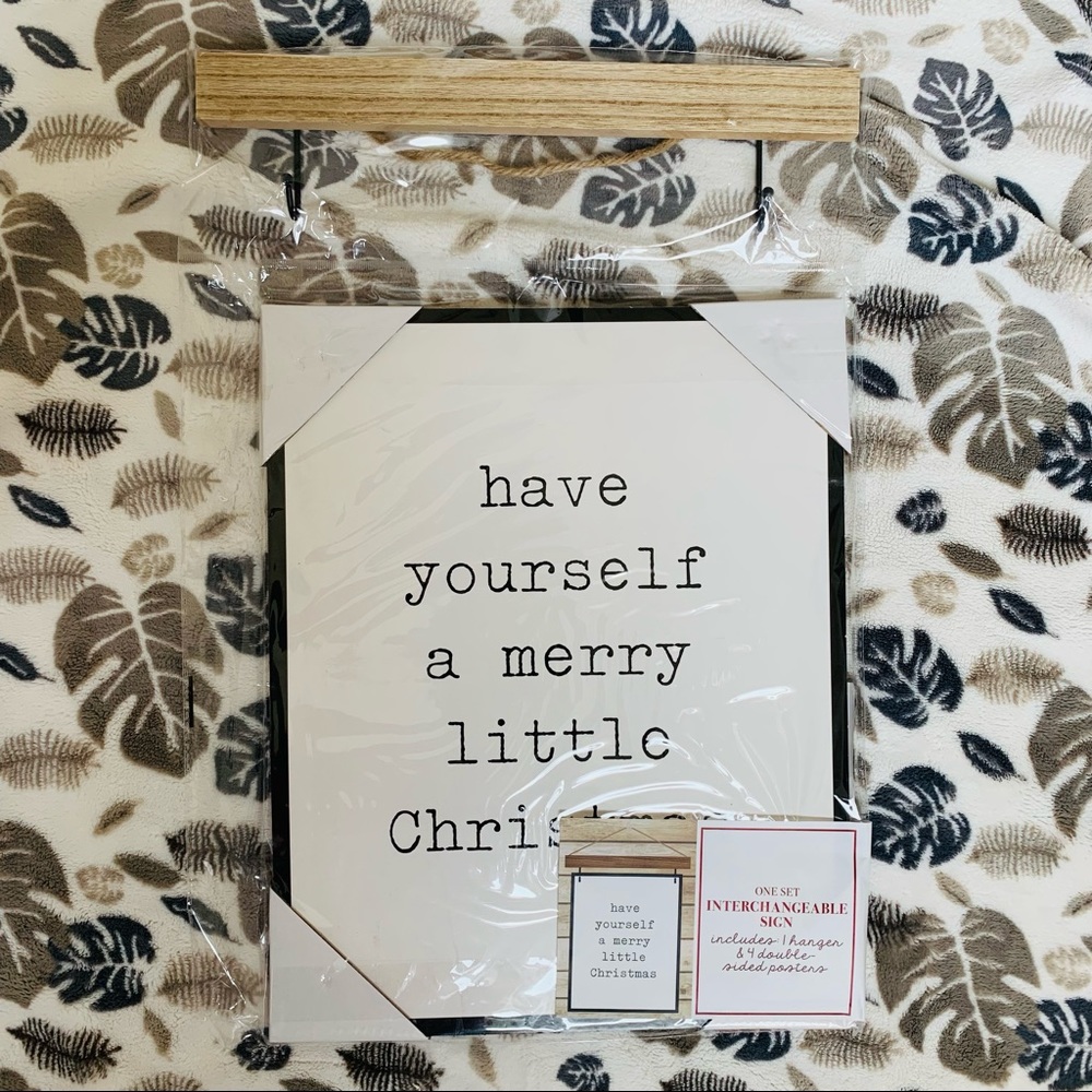 Christmas Hanging Wall Sign 8 Interchangeable Signs